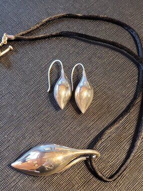 Michael Dawkins Necklace and earrings set Sterling silver Teardrop Hook Earrings